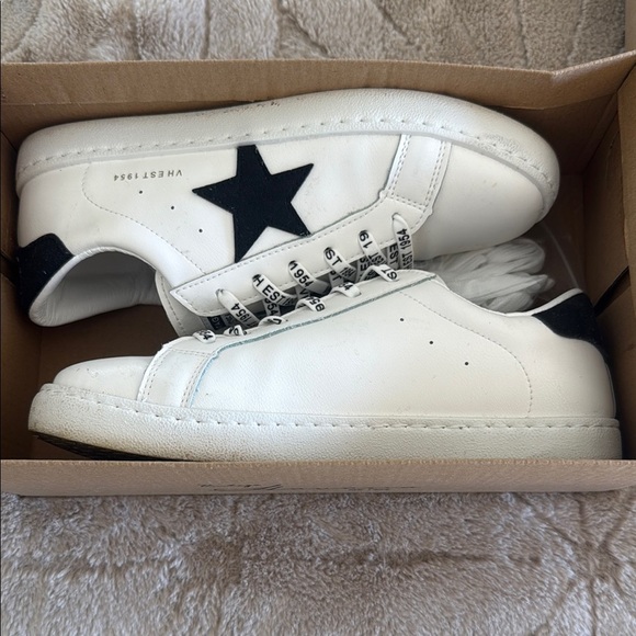 Vintage Havana in white and black - Picture 1 of 7